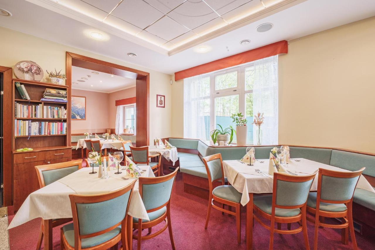 Francis Spa Hotel Františkovy Lázně Exteriör bild