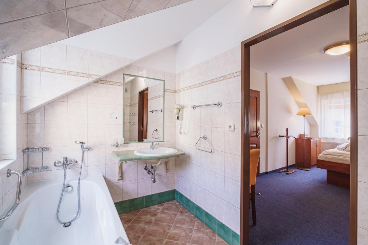 Francis Spa Hotel Františkovy Lázně Exteriör bild