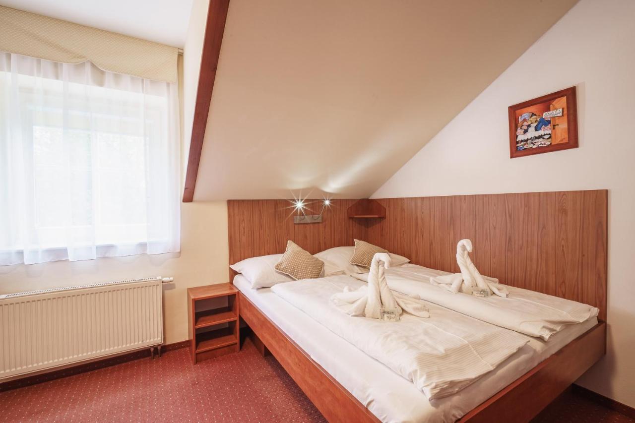 Francis Spa Hotel Františkovy Lázně Exteriör bild