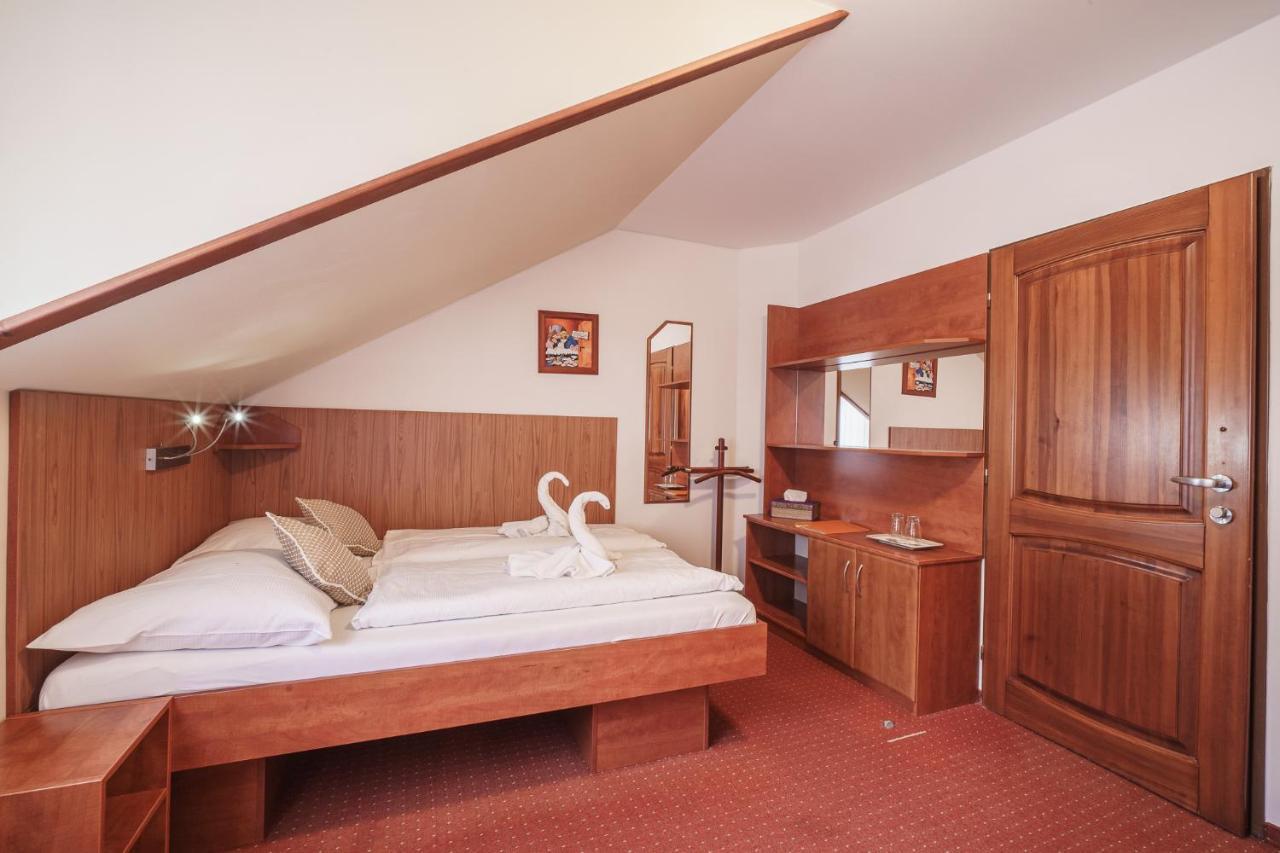 Francis Spa Hotel Františkovy Lázně Exteriör bild